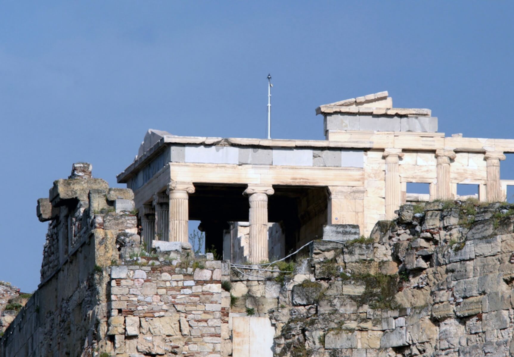 Aκρόπολη: Λειτουργεί πάλι το αναβατόριο!