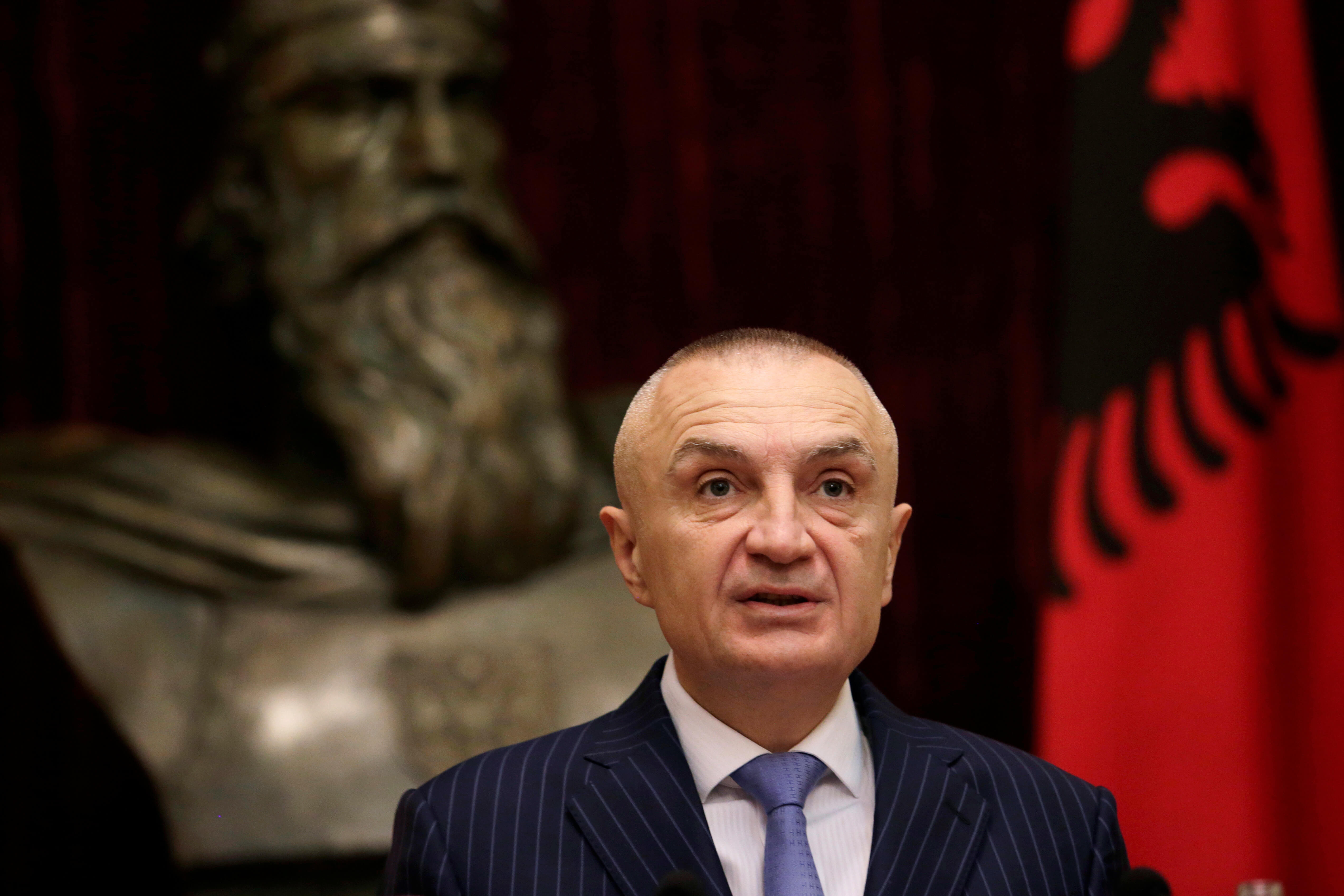 Αλβανία: Βαθαίνει η κρίση – Δεν κάνει πίσω ο Μέτα – “Δεν θα γίνουν δημοτικές εκλογές”