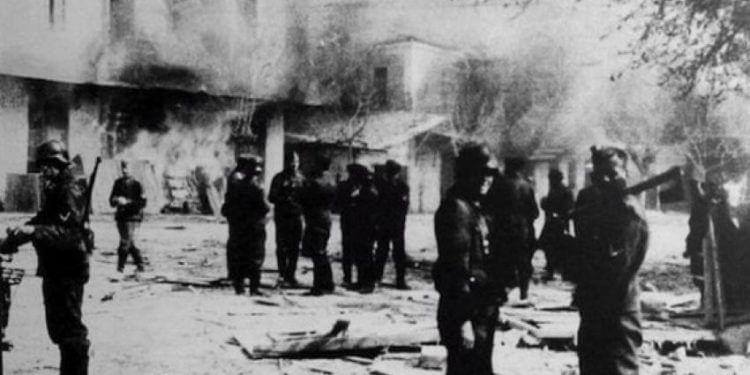 Ρηματική διακοίνωση επέδωσε το ΥΠΕΞ στο Βερολίνο για τις γερμανικές αποζημιώσεις