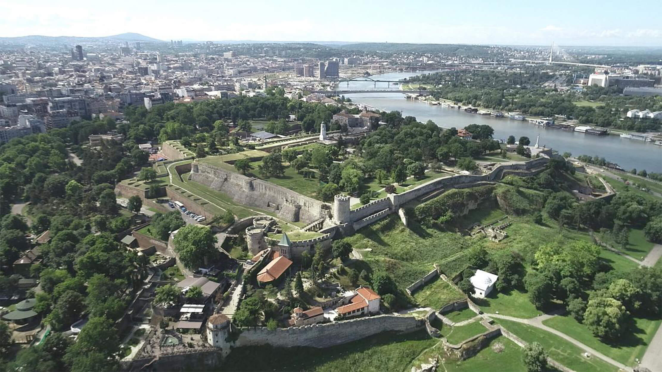 Βελιγράδι: Μείωση κατά 4% των επισκεπτών τον Απρίλιο