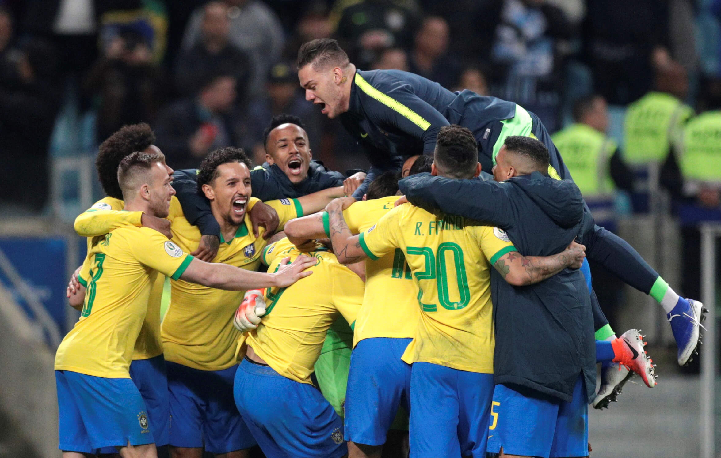 Copa America: Λίγο έλειψε να αποκλειστεί! Με δραματικό τρόπο στους “4” η Βραζιλία – video