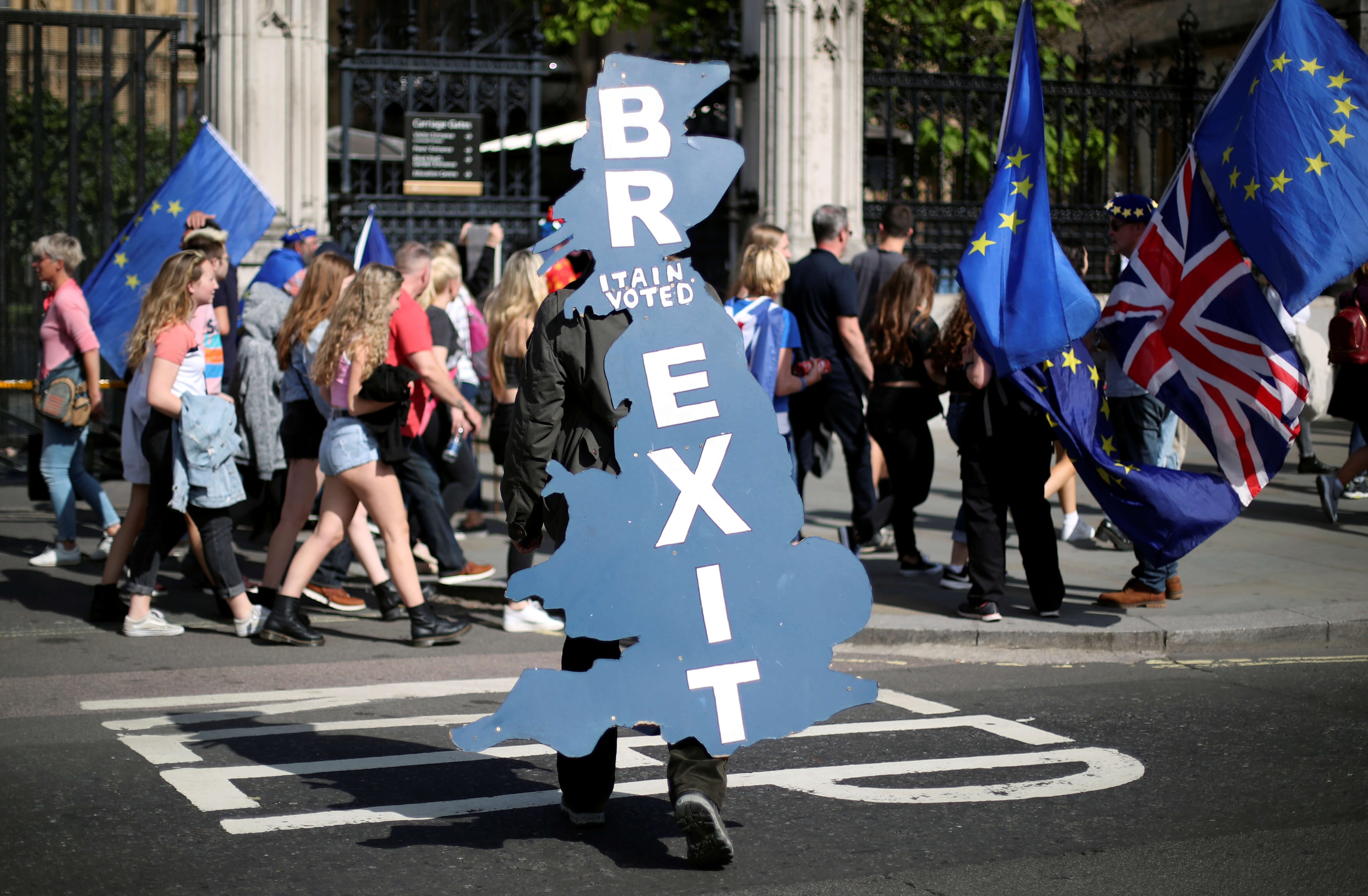 Brexit: Στοπ στην ελεύθερη κυκλοφορία των Ευρωπαίων πολιτών σε περίπτωση μη συμφωνίας