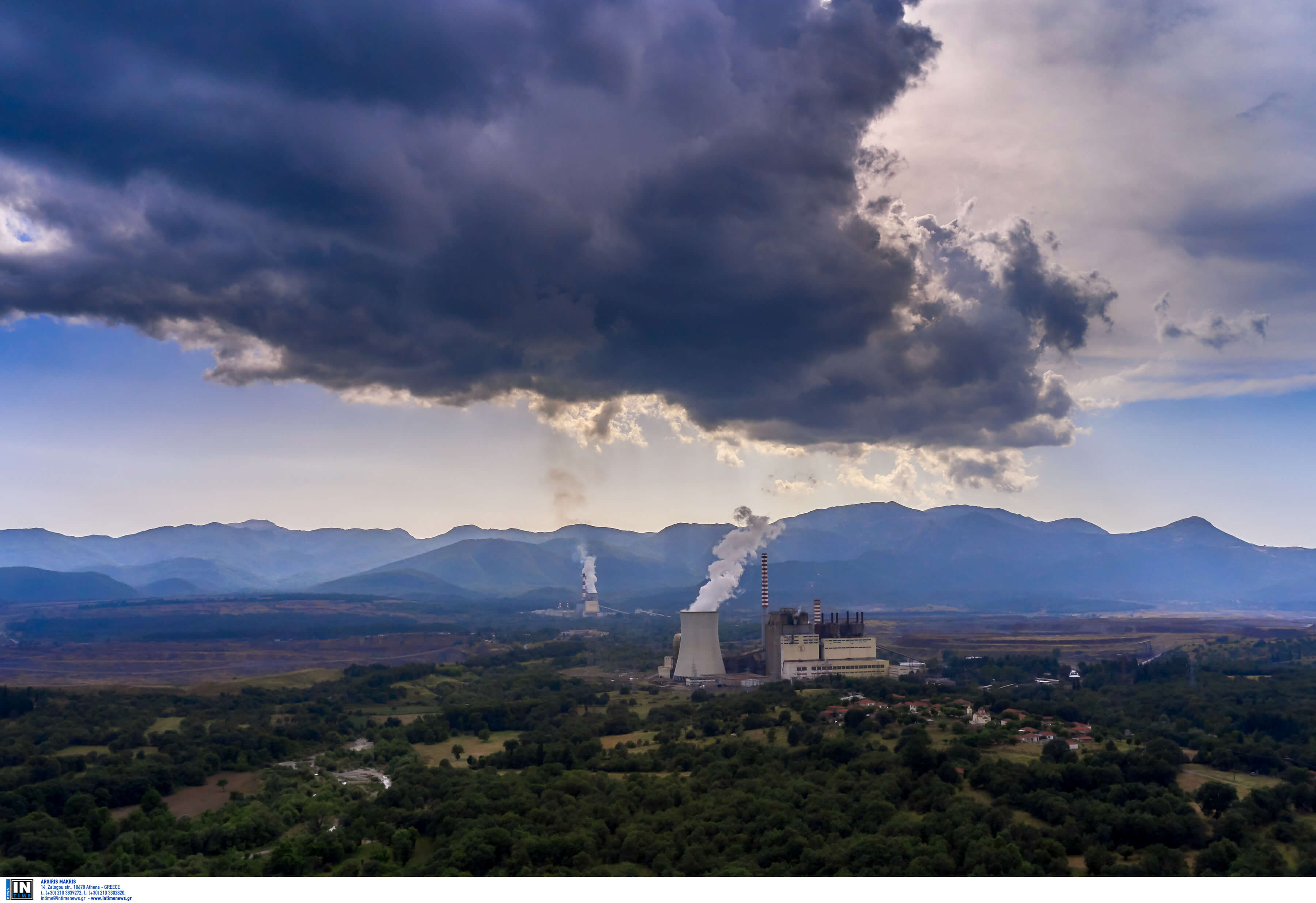 ΔΕΗ: Ο ένας ζητάει ιδιώτη επενδυτή, άλλος κατηγορεί τη ΝΔ ότι σχεδιάζει αυξήσεις 50%