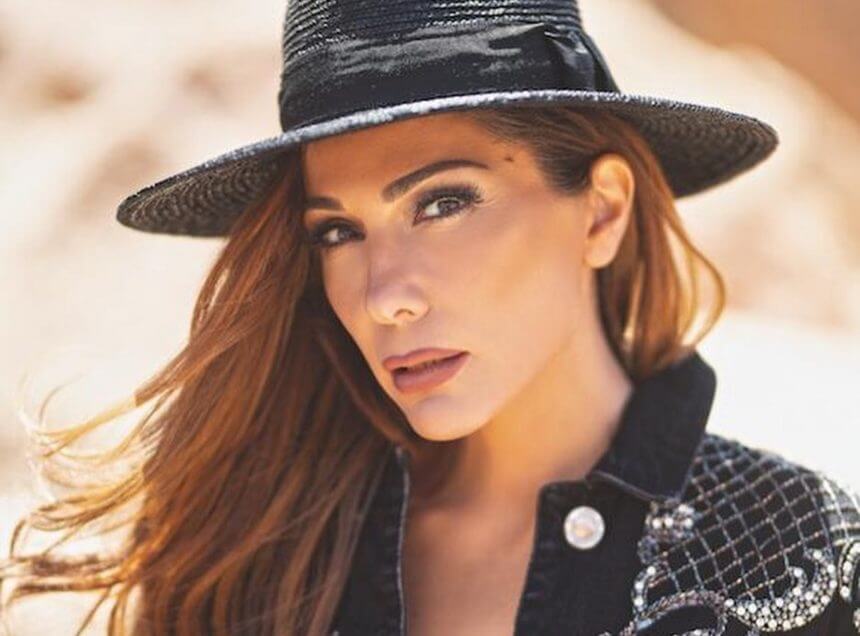 Η εξομολόγηση της Δέσποινας Βανδή: Τα 20 χρόνια γάμου με τον Ντέμη Νικολαΐδη, τα δύο παιδιά και η σχέση της με τον χρόνο!