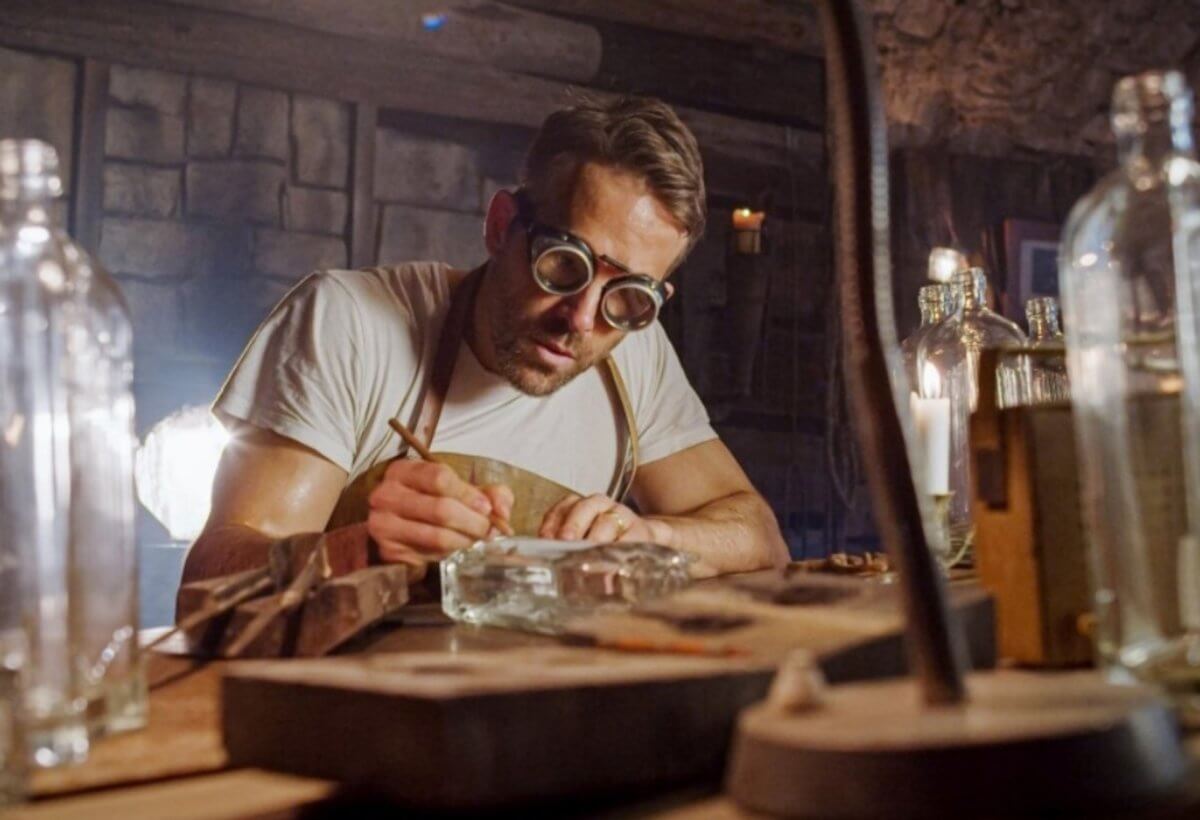 Το απίστευτο διαφημιστικό σποτ του Ράιν Ρεινολντς για το τζιν του