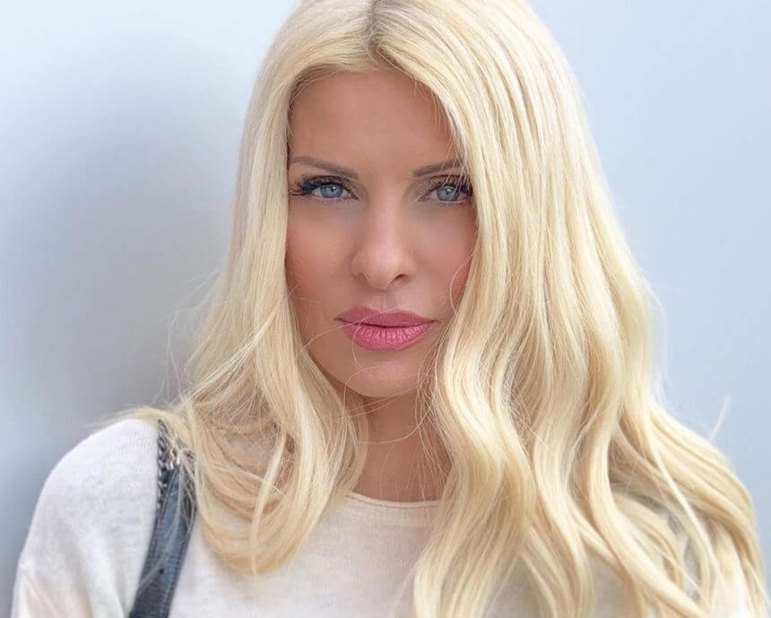 Αγνώριστη η Ελένη Μενεγάκη σε φωτογραφία 24 χρόνια πριν!