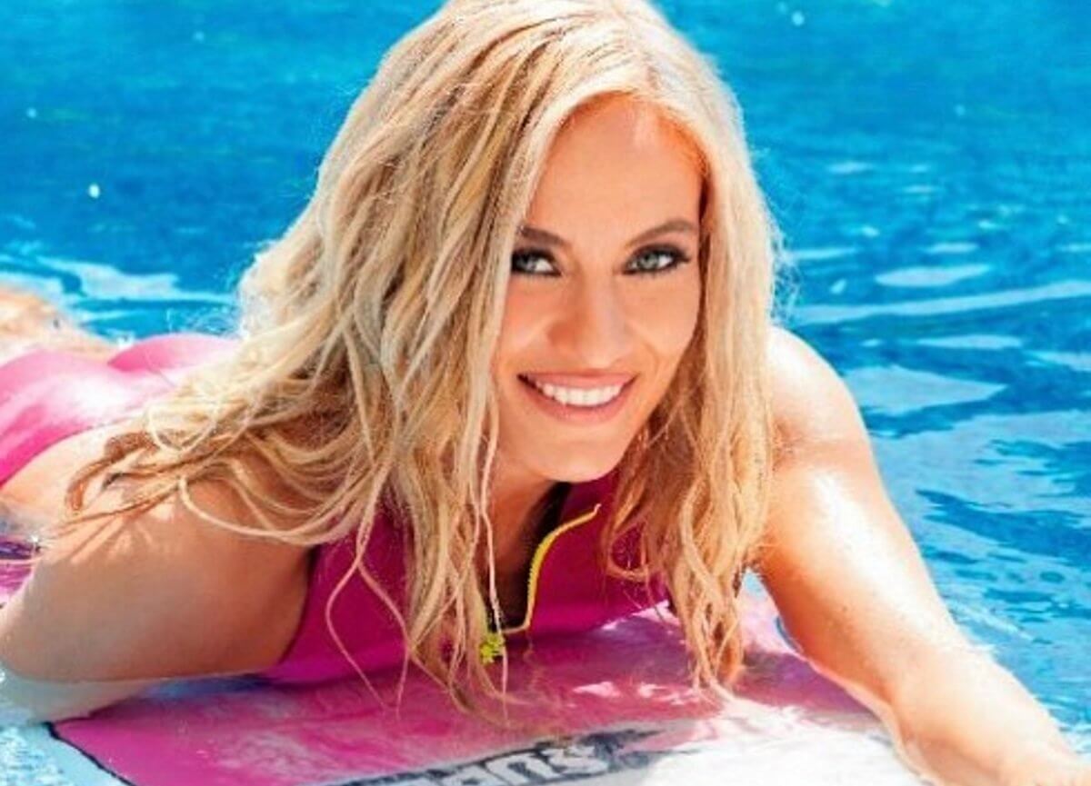 Η σπάνια φωτογραφία της Ελεονώρας Μελέτη μαζί με την κόρη της – Ποζάρουν μαζί στην πισίνα