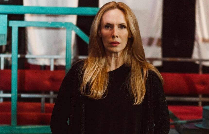 Η Εβελίνα Παπούλια μιλάει για τον έρωτα και την πανέμορφη κόρη της, Αφροδίτη Λιάντου!