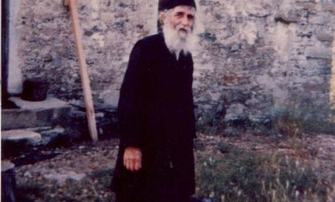 Πώς ο Άγιος Παΐσιος προφήτεψε την ανοικοδόμηση του ναού του στην Κύπρο 22 χρόνια πριν!
