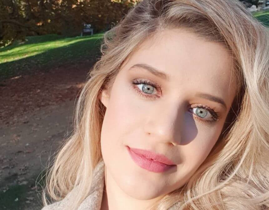 Η βόλτα της Τζένης Θεωνά με τον δύο μηνών γιο της στο Ζάππειο!