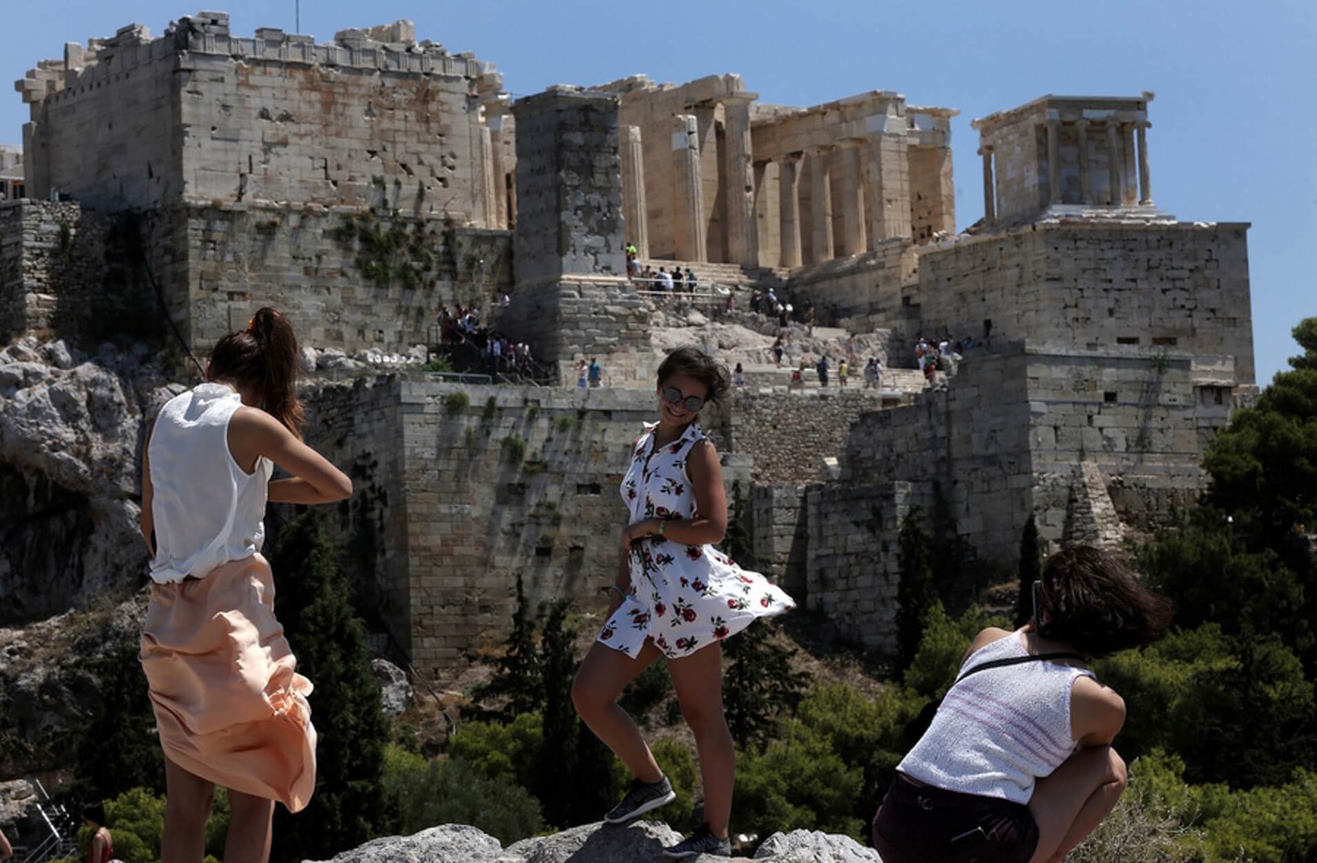 Καιρός αύριο: Έρχεται καύσωνας με άγριες διαθέσεις!