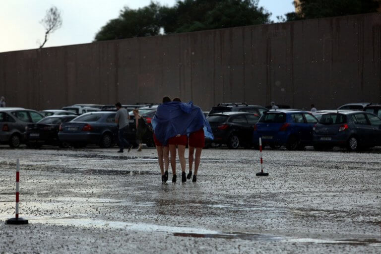 Καιρός αύριο: Ζέστη και μπόρες παραμονή του Αγίου Πνεύματος!
