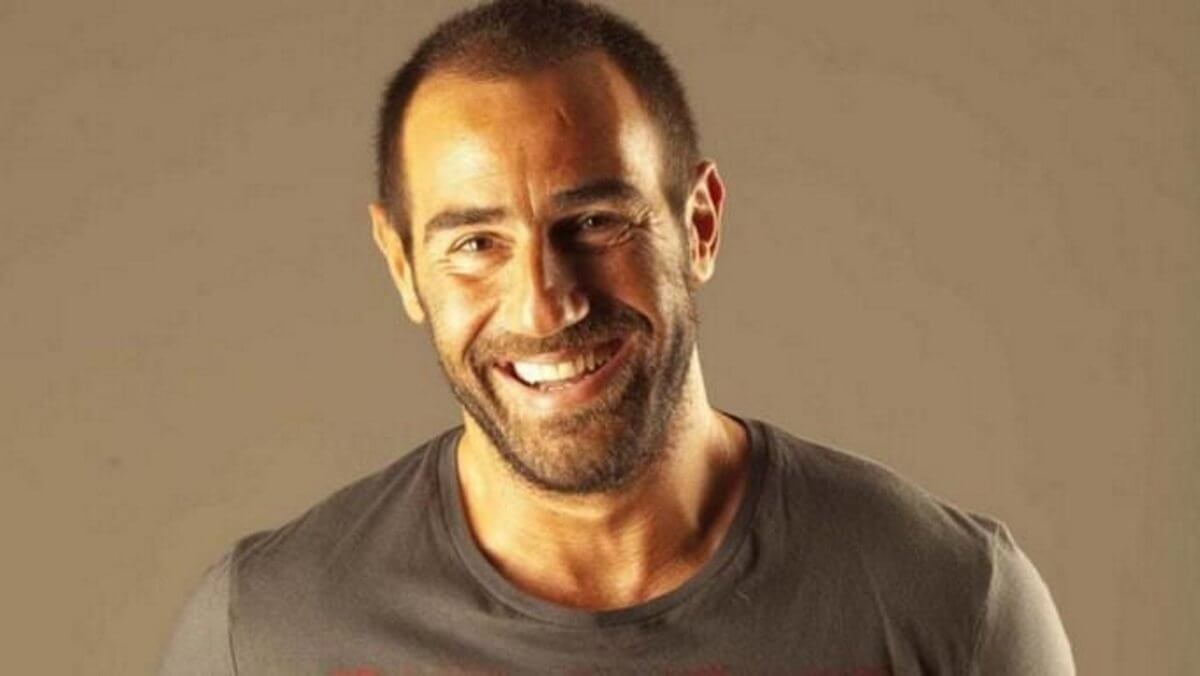 «Στα 19 μου ζήτησα δουλειά από τον Αντώνη Κανάκη! Πήγα στο στούντιο, χτύπησα το κουδούνι και…»