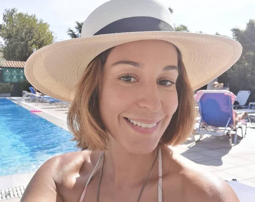 Η Κατερίνα Παπουτσάκη βρίσκεται στο Αγκίστρι με την οικογένειά της – Η εντυπωσιακή θέα που την μάγεψε