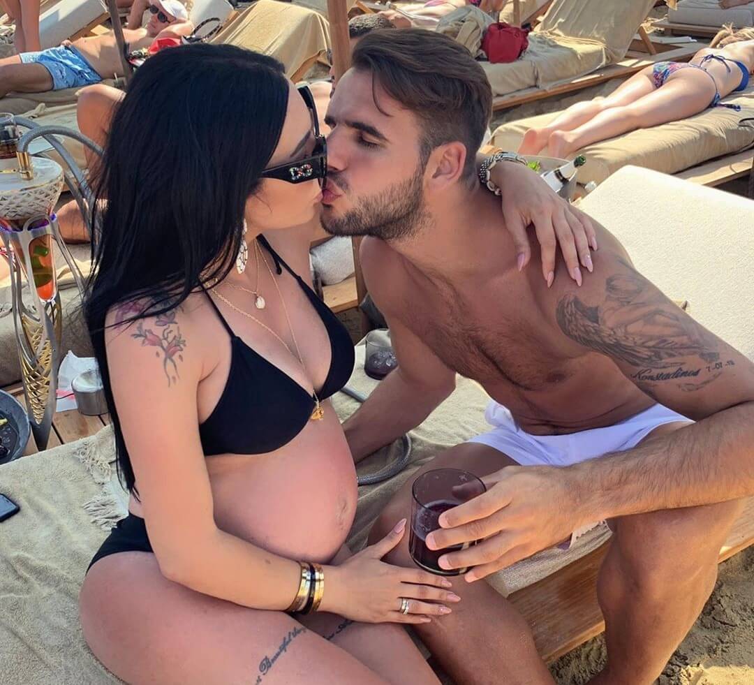 Το εντυπωσιακό δείπνο για την επέτειο γάμου της Ζέτας Θεοδωροπούλου και του Παναγιώτη Ταχτσίδη!