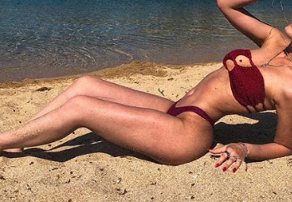 Το καλλίγραμμο κορμί γνωστής Ελληνίδας προκάλεσε “ταραχή” στη Φτελιά!