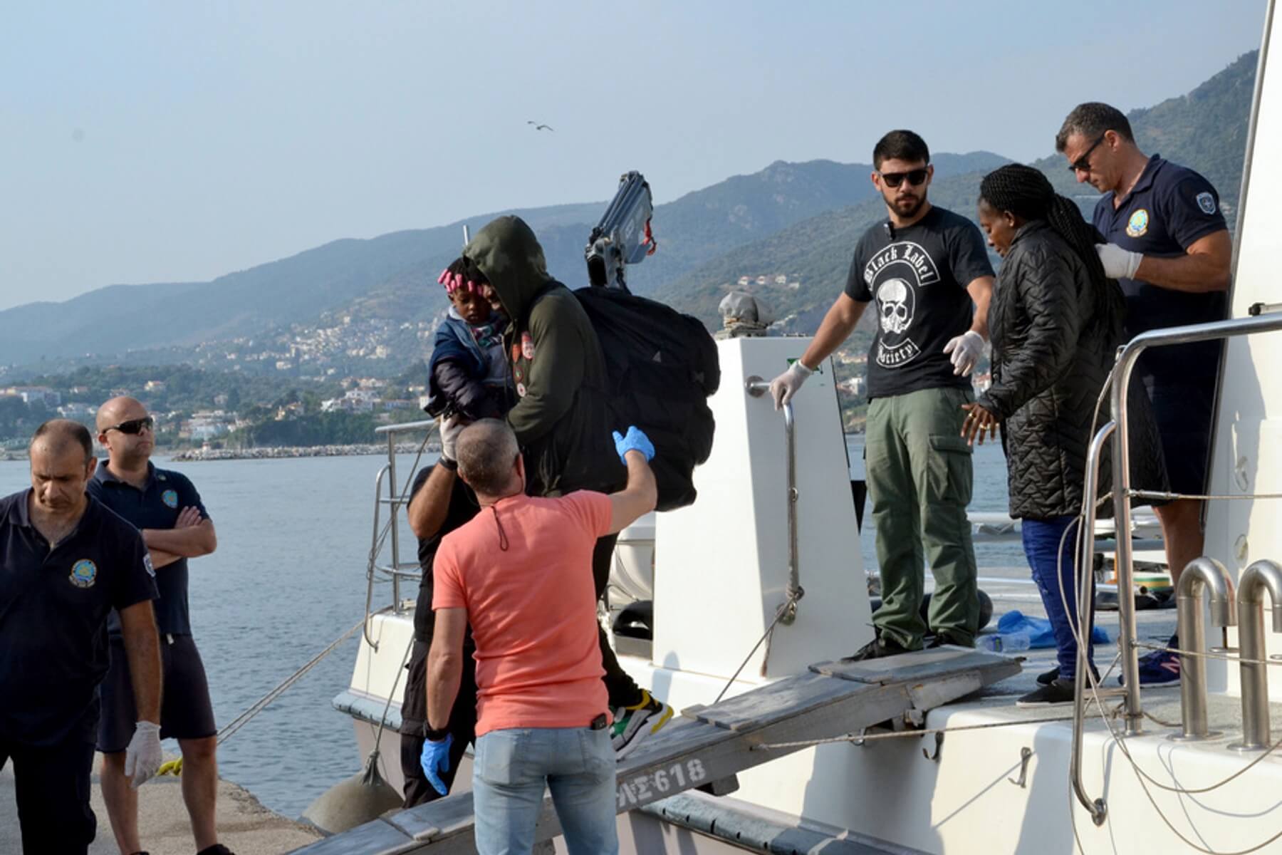 Λέσβος: Ναυάγιο με νεκρούς και τραυματίες – Μικρά παιδιά στη λίστα των θυμάτων – Σκηνές αρχαίας τραγωδίας!