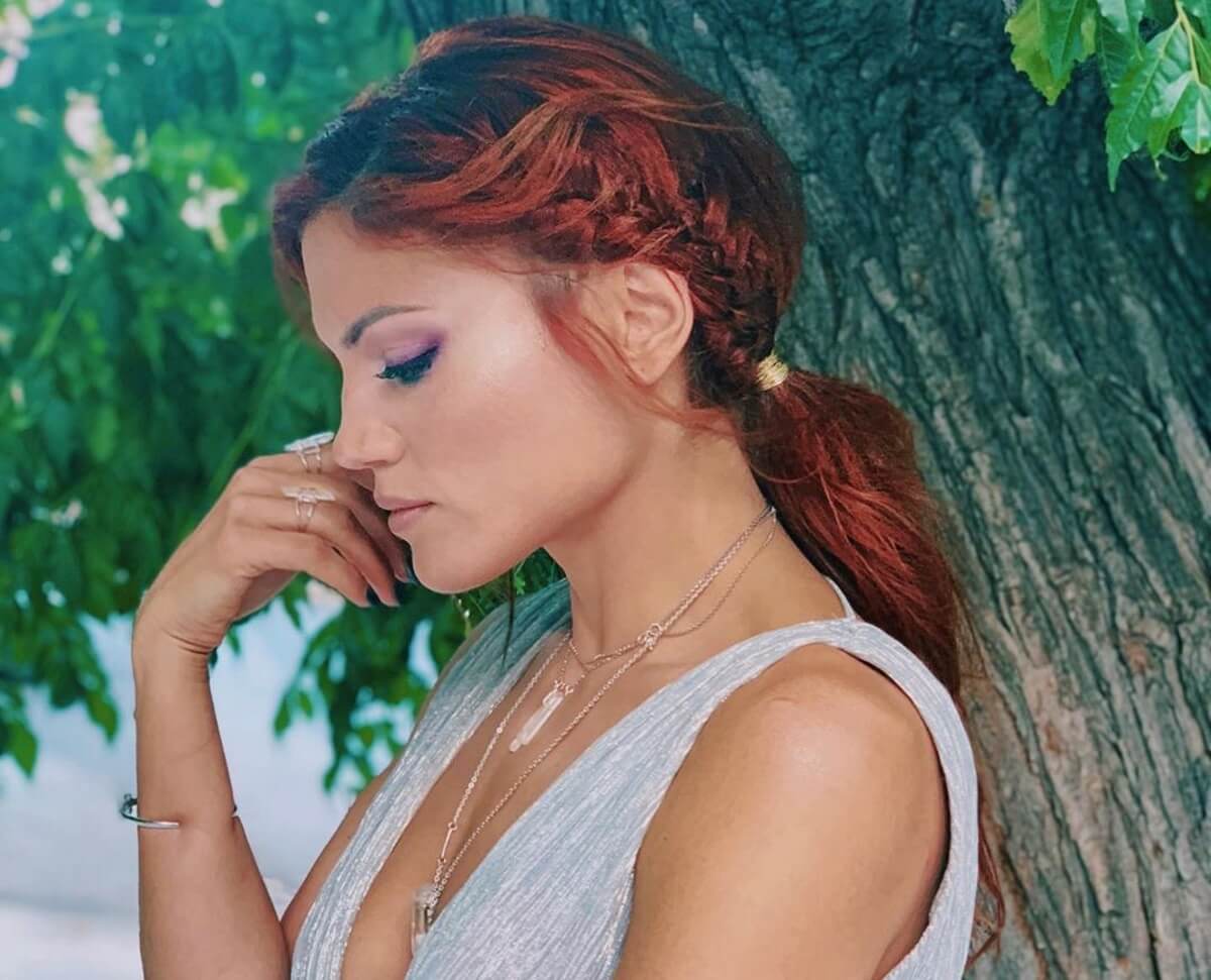 Μεγάλη αλλαγή! Η Μαίρη Συνατσάκη έκοψε τα μαλλιά της