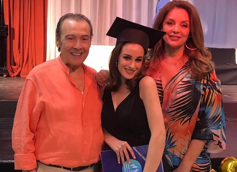 Γκερέκου – Βοσκόπουλος: Καμάρωσαν την κόρη τους στην αποφοίτηση! [pics,vid]