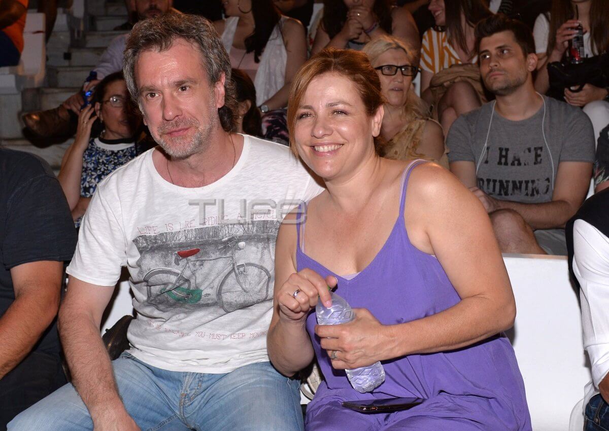 Η Μαριάννα Τουμασάτου και ο Αλέξανδρος Σταύρου σε βραδινή έξοδο στο θέατρο!