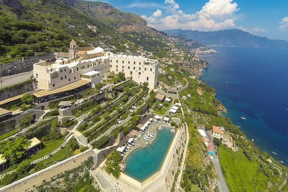 Δείτε πως ένα μοναστήρι του 17ου αιώνα μετατράπηκε σε ένα 5αστερο ξενοδοχείο