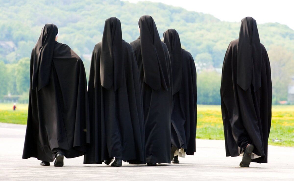 Ο γολγοθάς της τραγουδίστριας που έγινε μοναχή!