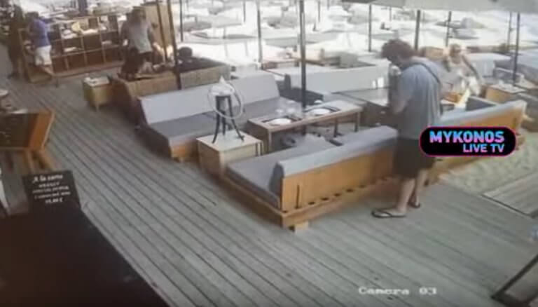 Μύκονος: Χαμός με Γερμανούς δημοσιογράφους στο εστιατόριο με τα «χρυσά» καλαμαράκια! video
