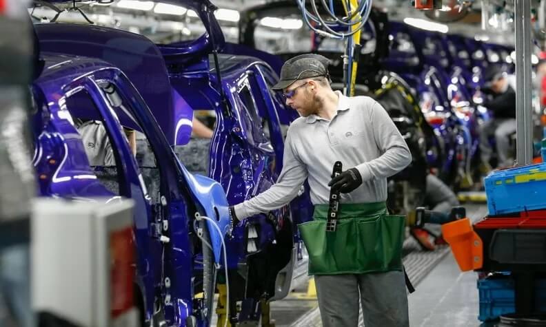 Brexit: Αυστηρό μήνυμα Ιαπωνίας σε Βρετανία για τις αυτοκινητοβιομηχανίες