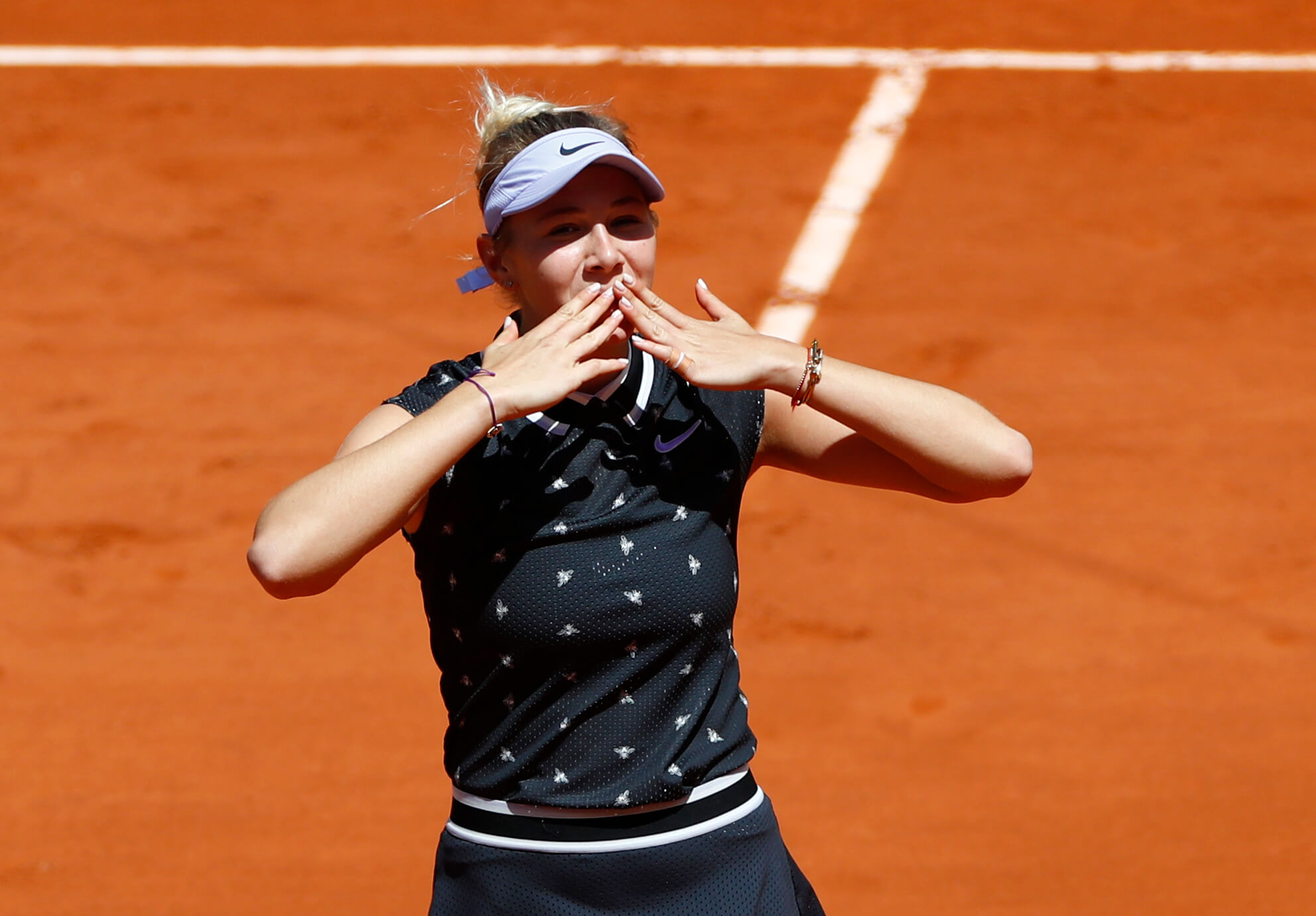 Roland Garros: “Μπαμ” από την 17χρονη Ανισίμοβα! Απέκλεισε την Χάλεπ