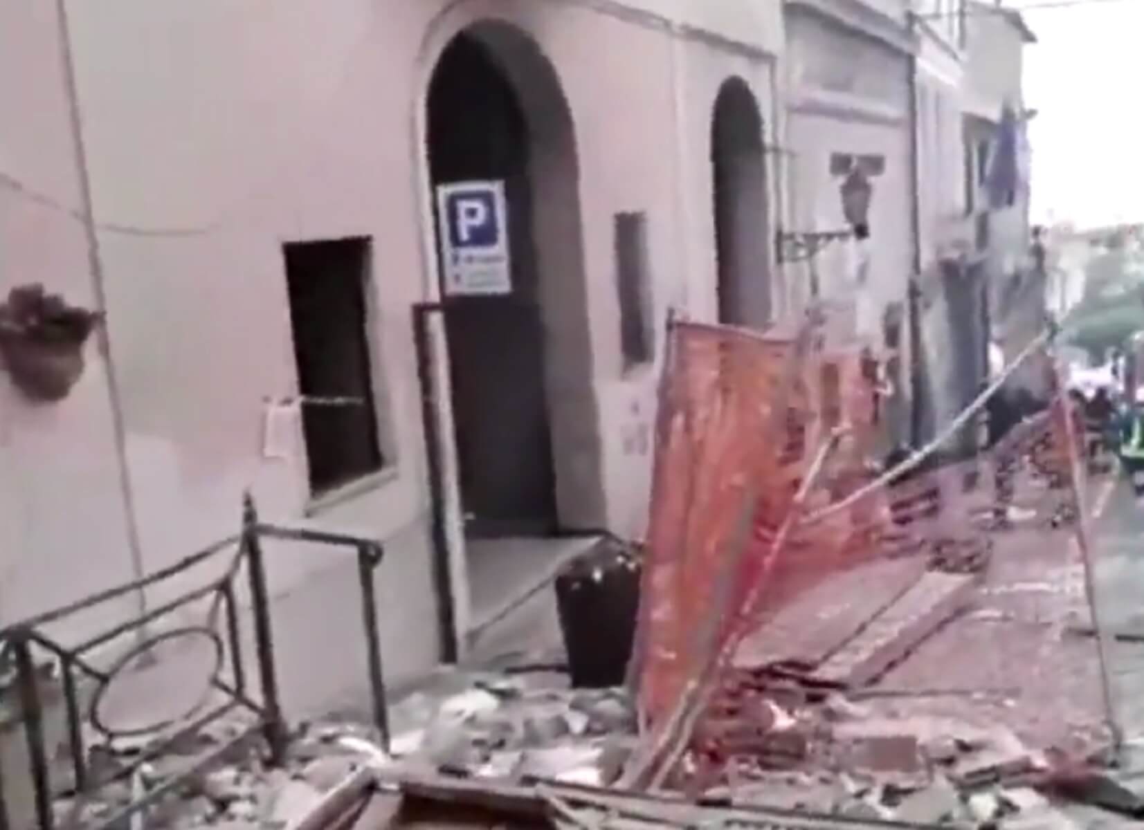 Έκρηξη με τραυματίες στη Ρώμη – Κατέρρευσε τριώροφο κτίριο