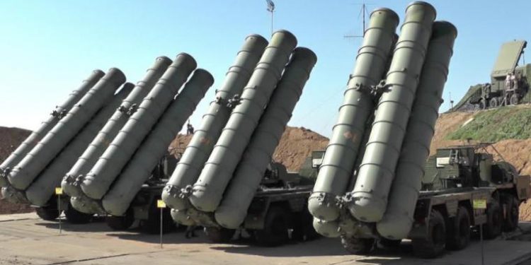 “Αδειάζει” ΗΠΑ και Τουρκία η Ρωσία για τους S-400