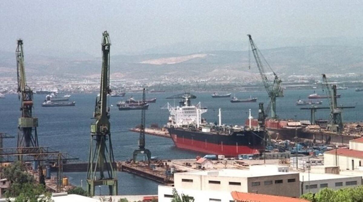 Νέα τροπολογία δίνει παράταση στην κατασκευή των ελληνικών υποβρυχίων