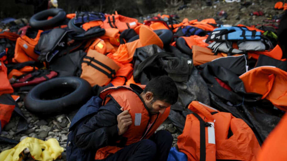 Ελληνογαλλίδα σχεδίασε σωσίβιο για μετανάστες με… wifi