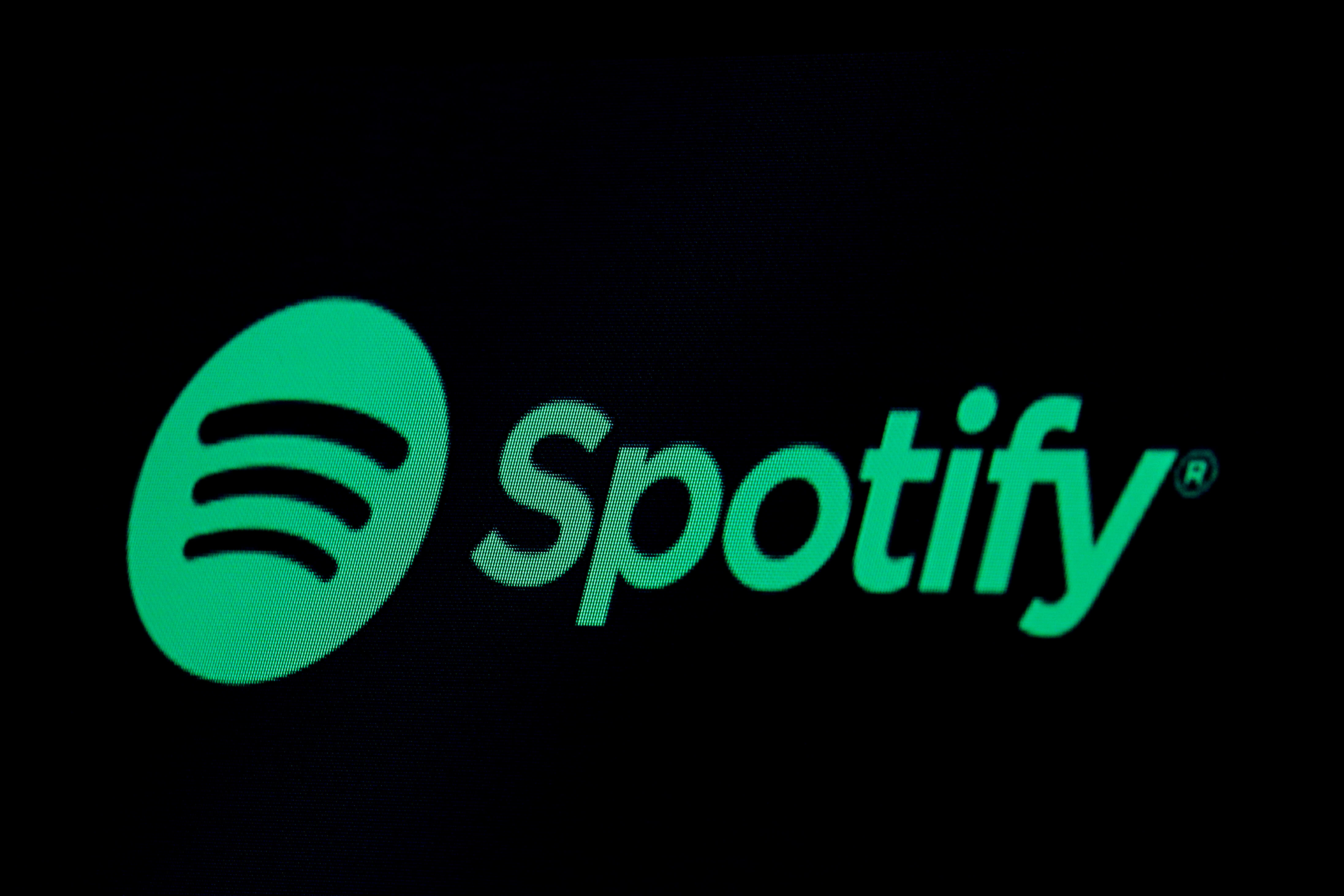 Το Spotify έφτιαξε λίστες τραγουδιών για… σκύλους!