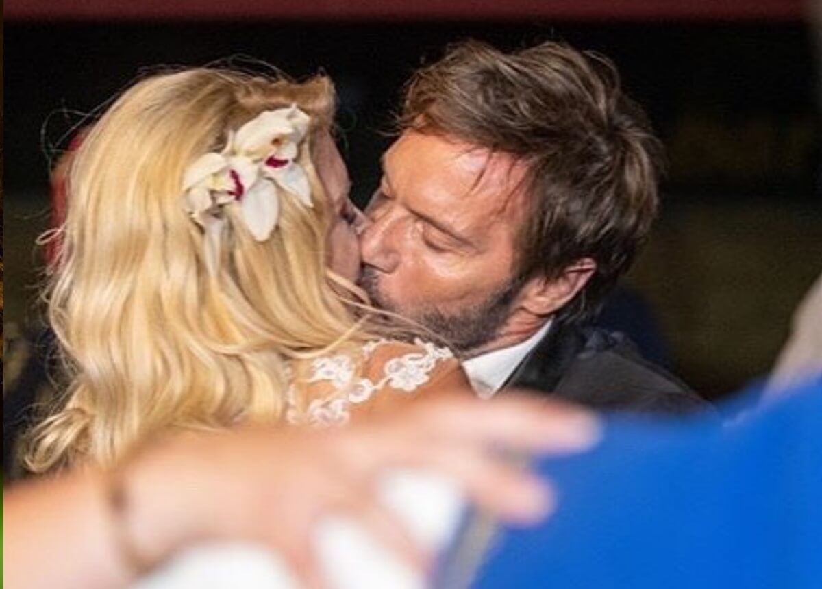 Η ερωτική εξομολόγηση του Στράτου Τζώρτζογλου στην γυναίκα του!