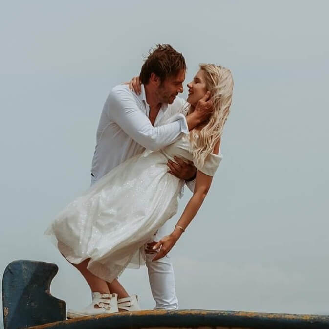 O Στράτος Τζώρτζογλου αγόρασε τις βέρες μια μέρα πριν το γάμο! [pics]