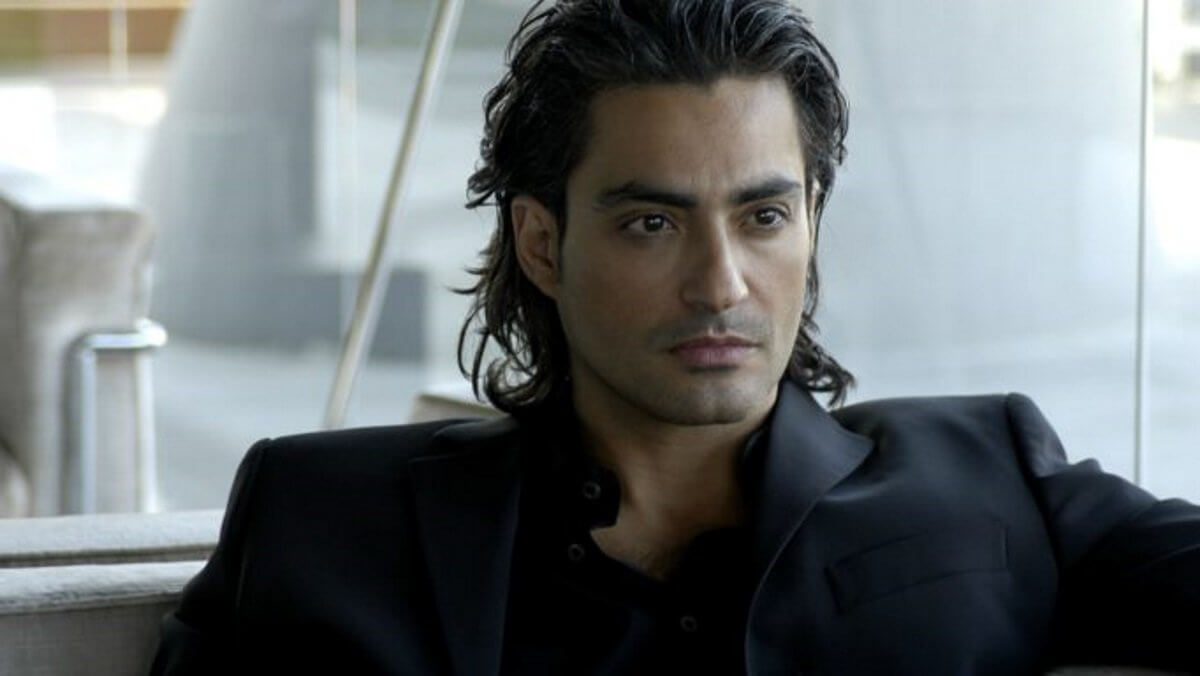 «Ήταν να με παντρέψει ο Διονύσης Σχοινάς! Δεν ήρθε ποτέ στην εκκλησία! Μου εξήγησε μετά ότι…»