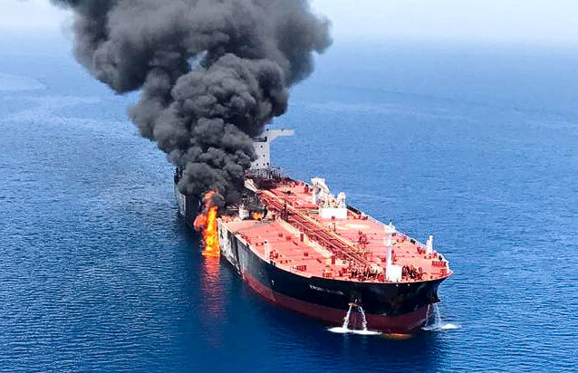 “Δάκτυλο” των ΗΠΑ βλέπει το Ιράν πίσω από την επίθεση στα δεξαμενόπλοια