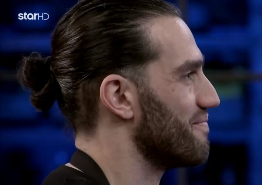 Αγνώριστος ο Θάνος Σπανός του MasterChef – Έκοψε τα μαλλιά του για καλό σκοπό!