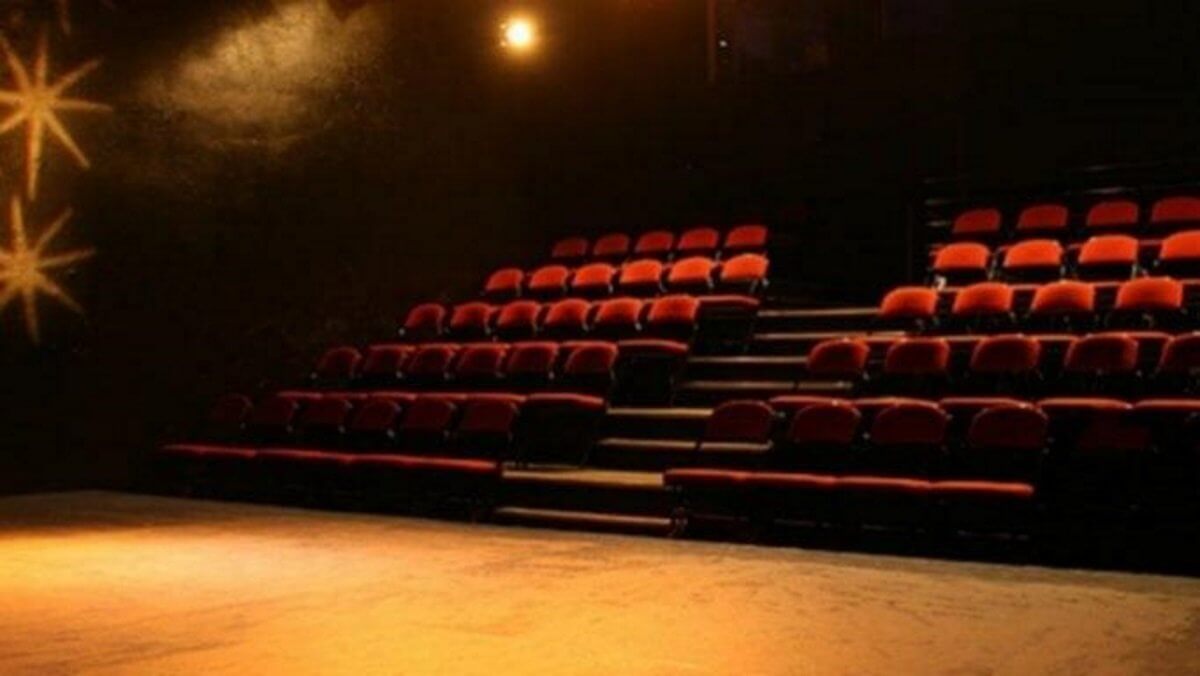 Ελληνίδα ηθοποιός συγκλονίζει: «Η μητέρα μου δεν με αναγνώριζε λόγω μιας κύστης που είχε στον εγκέφαλο»