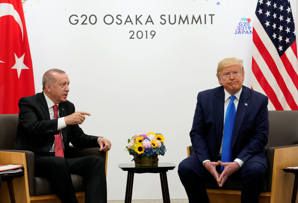 Ταγίπ we have a problem! Τι ειπώθηκε στη συνάντηση Τραμπ – Ερντογάν για τους S-400