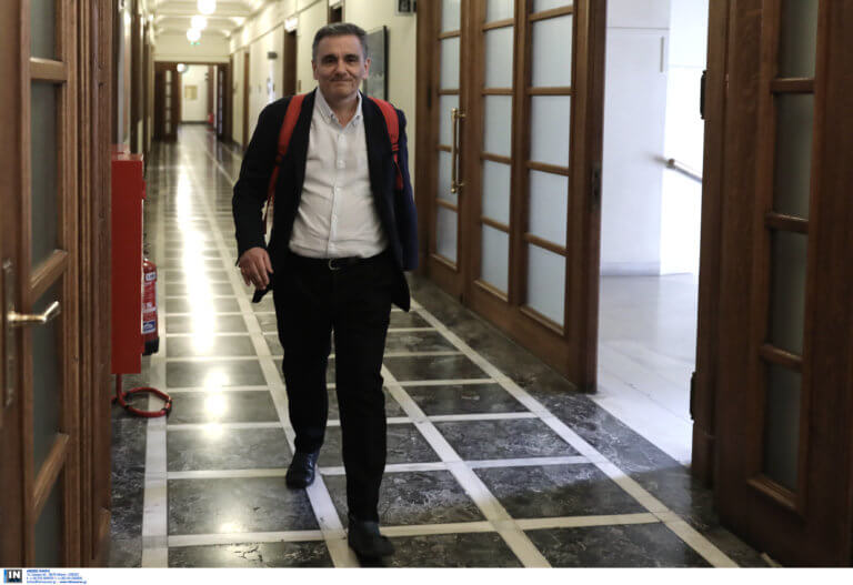 Τσακαλώτος: «Ισορροπήσαμε ανάμεσα σε μέτρα για την ανάπτυξη και τη στήριξη της κοινωνίας»