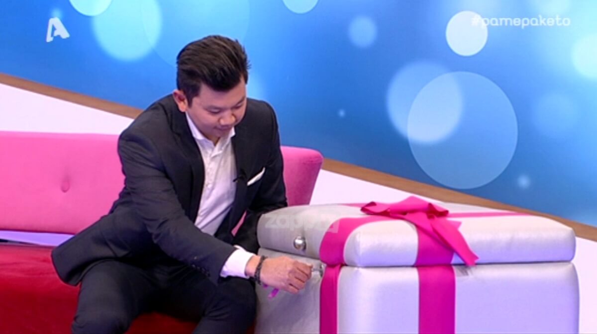 Ποιος έστειλε πακέτο στον Ορέστη Τσανγκ;