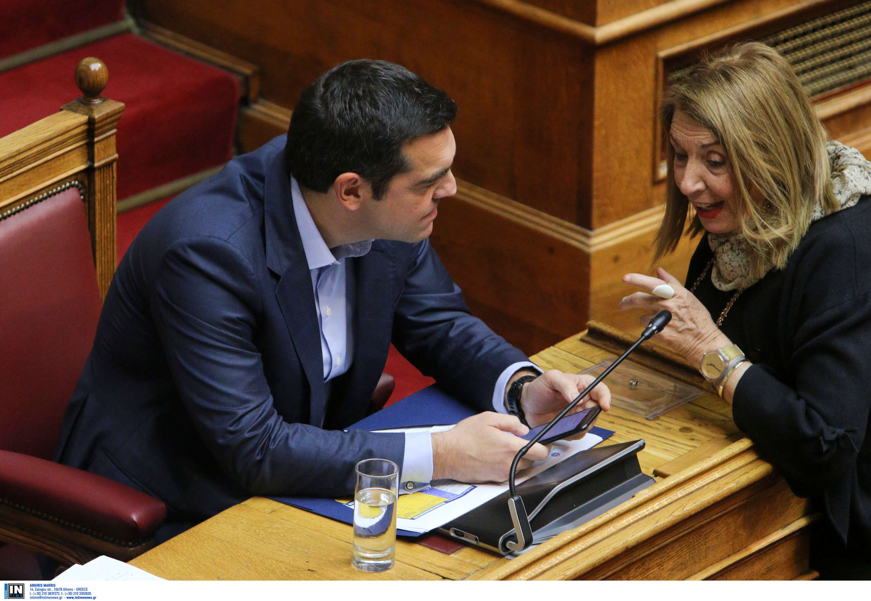Τα δυο οργισμένα τηλεφωνήματα Τσίπρα σε Χριστοδουλοπούλου και Βούτση