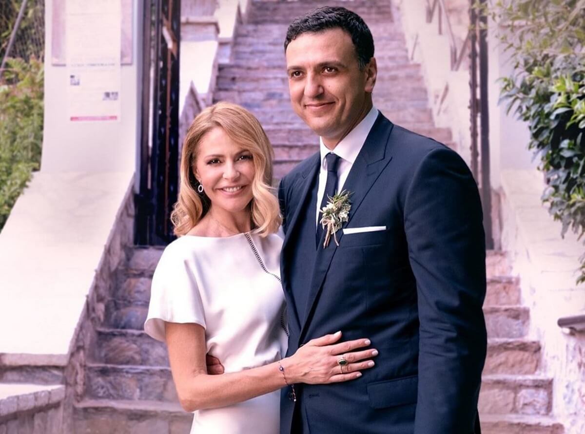 Ο Βασίλης Κικίλιας μαθαίνει στην Τζένη Μπαλατσινού να παίζει μπάσκετ [video]