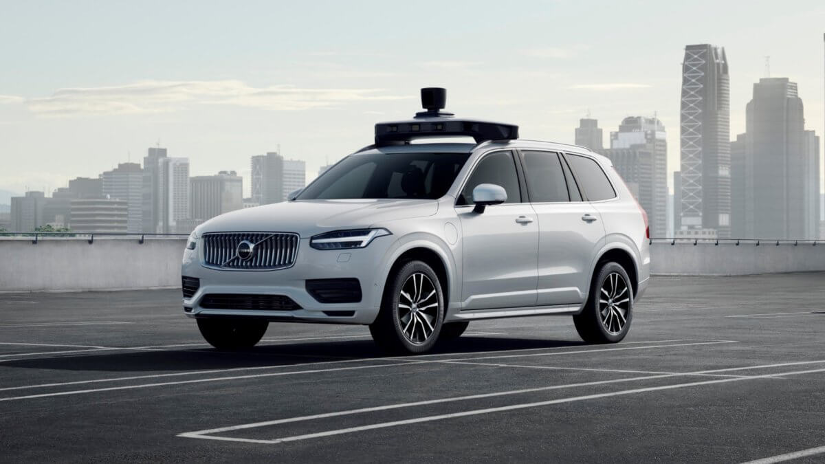 Volvo και Uber παρουσίασαν ένα πλήρως αυτόνομο XC90 έτοιμο για την παραγωγή