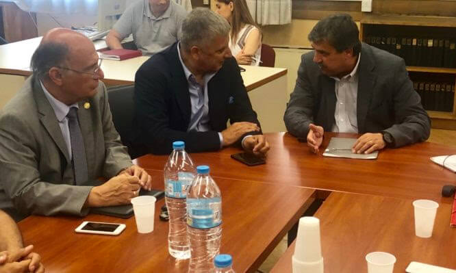 Ξανθός – Πατούλης ξανά στο ίδιο τραπέζι για να βρουν λύση για τα Διαγνωστικά