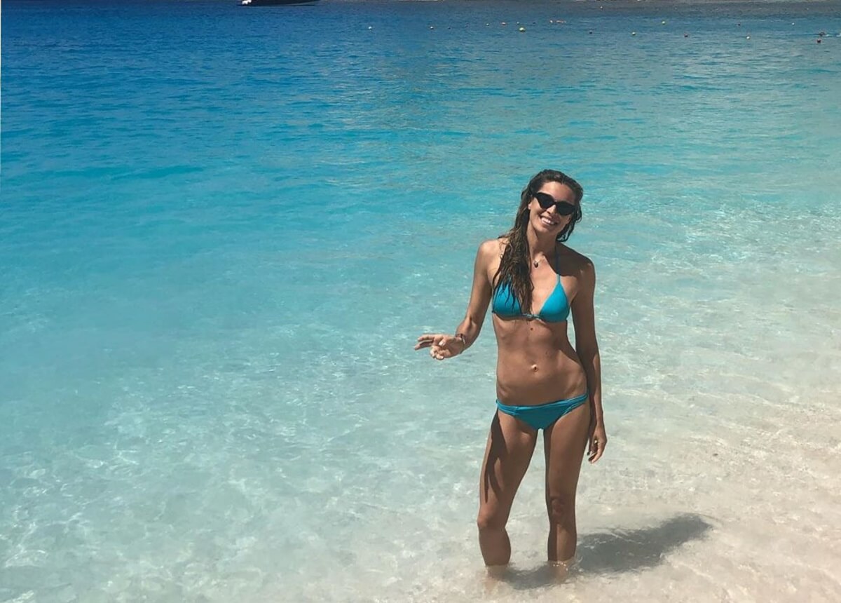 Με σέξι μπικίνι στη Ζάκυνθο η Μαριέττα Χρουσαλά! [pics]