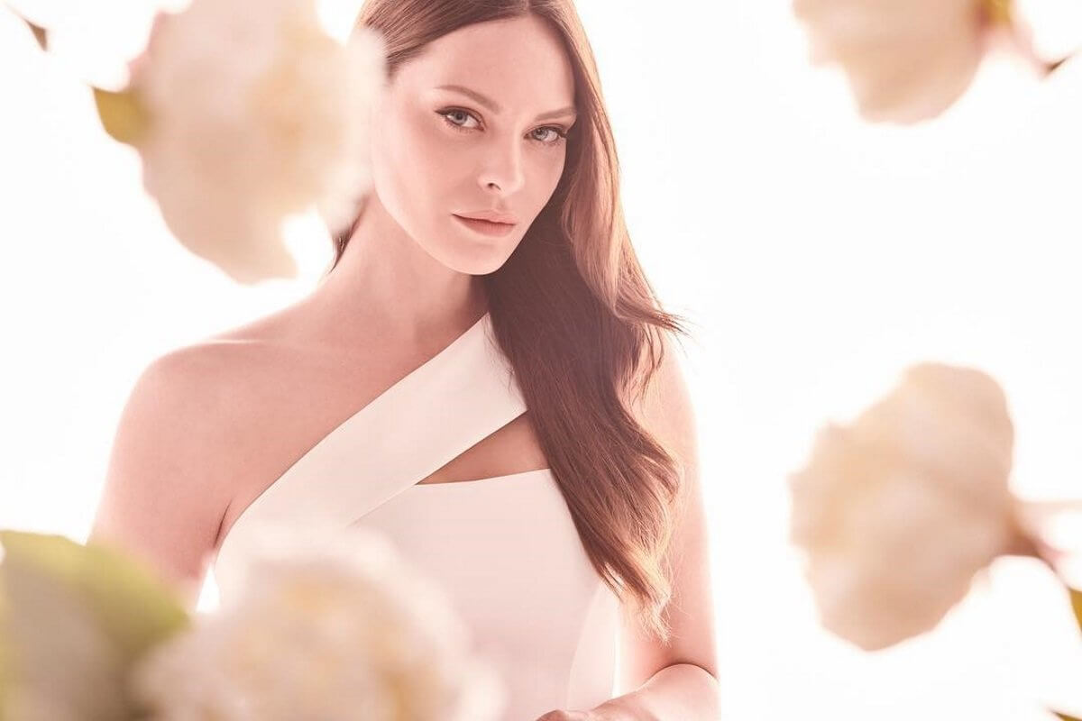 Η Υβόννη Μπόσνιακ είχε γενέθλια και μας δείχνει την ξεχωριστή τούρτα της!