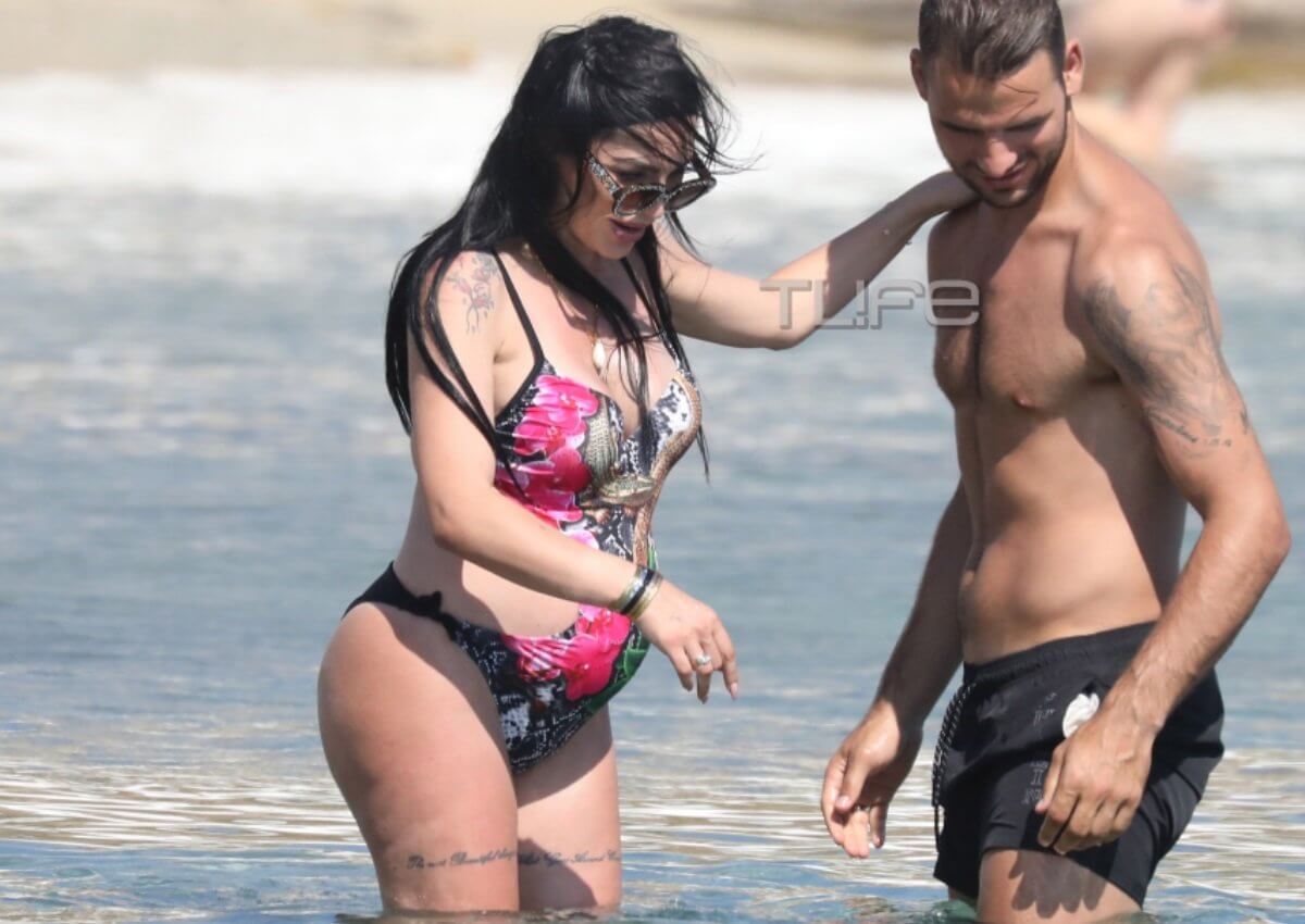 Θεοδωροπούλου – Ταχτσίδης: Βουτιές στη Μύκονο λίγο πριν έρθει στη ζωή το τρίτο παιδί τους! [pics]